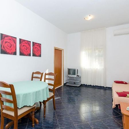 Apartments Ivanka Vis Exteriér fotografie
