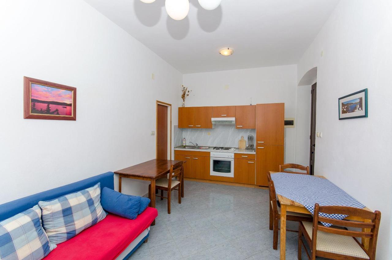 Apartments Ivanka Vis Exteriér fotografie