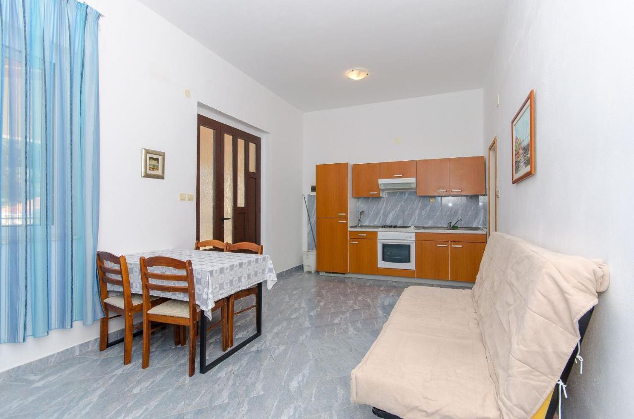Apartments Ivanka Vis Exteriér fotografie