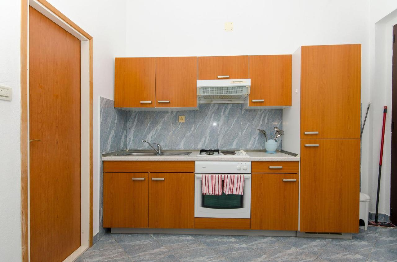 Apartments Ivanka Vis Exteriér fotografie